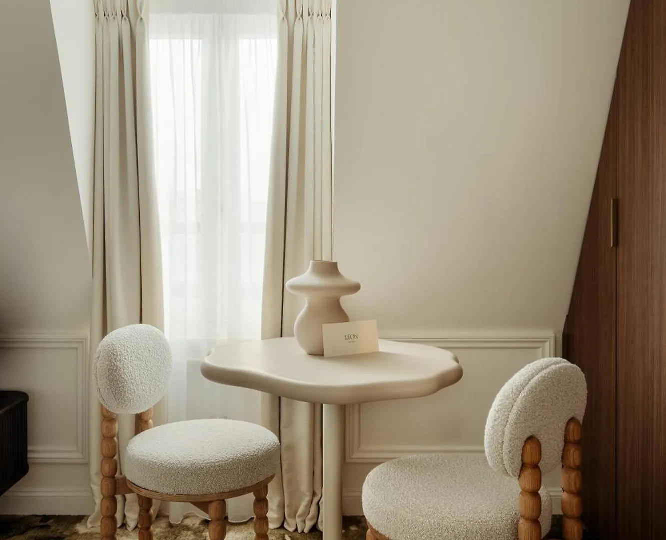 Leon Hotel Paris