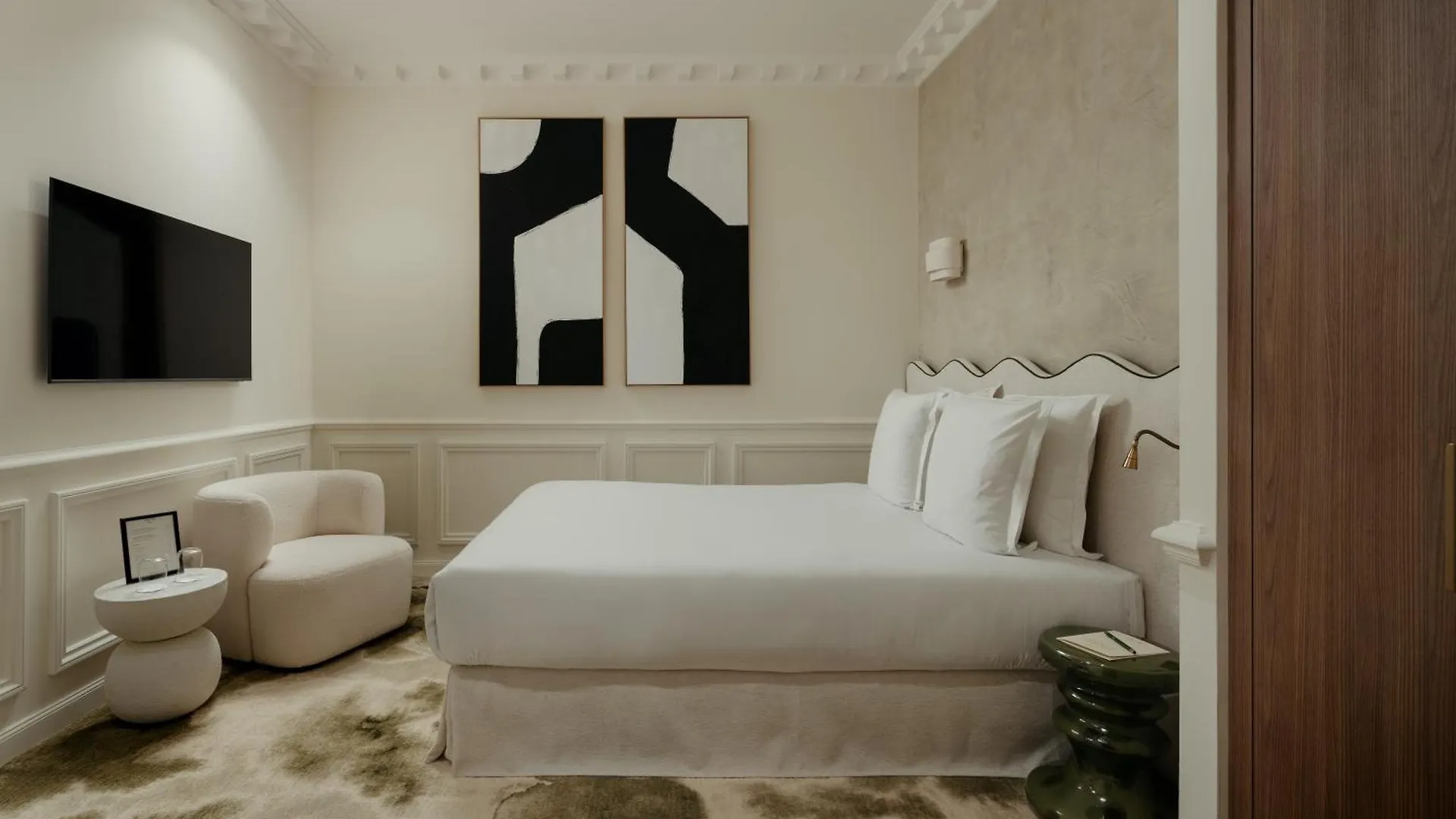 Leon Hotel Paris
