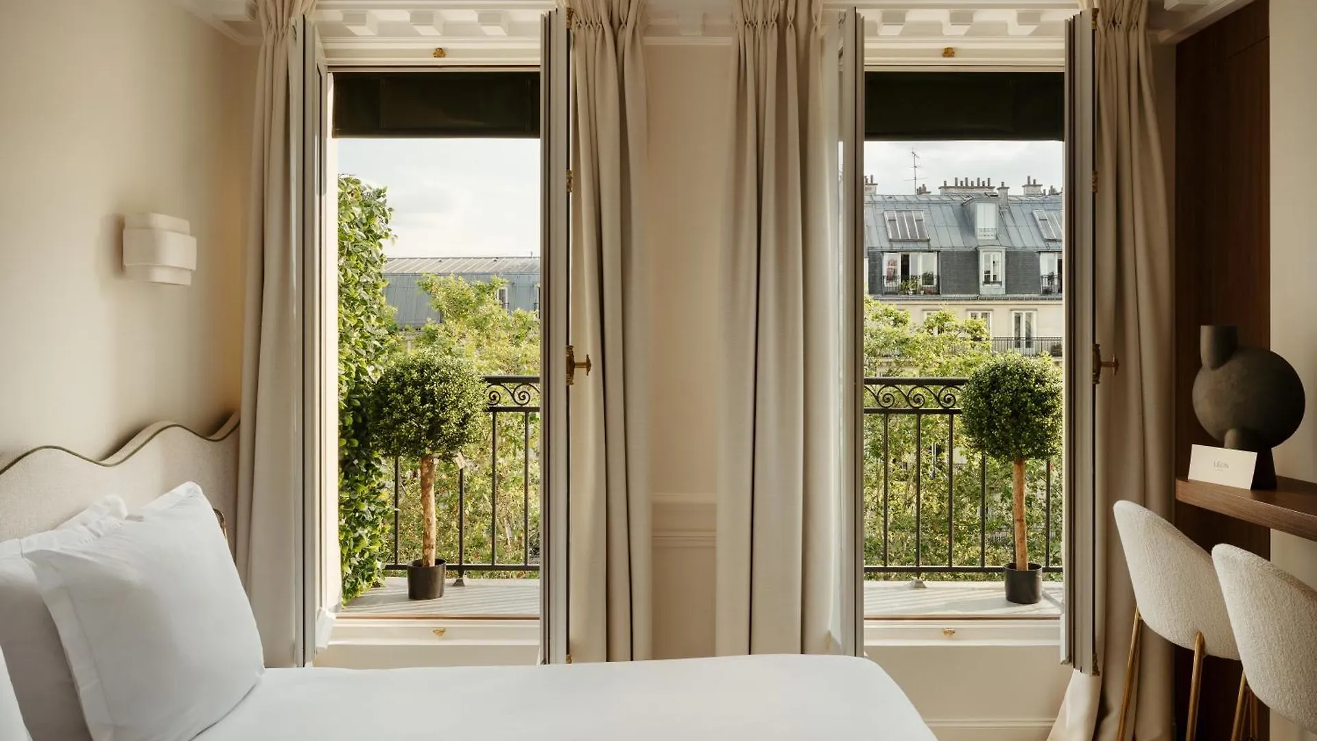 Leon Hotel Paris