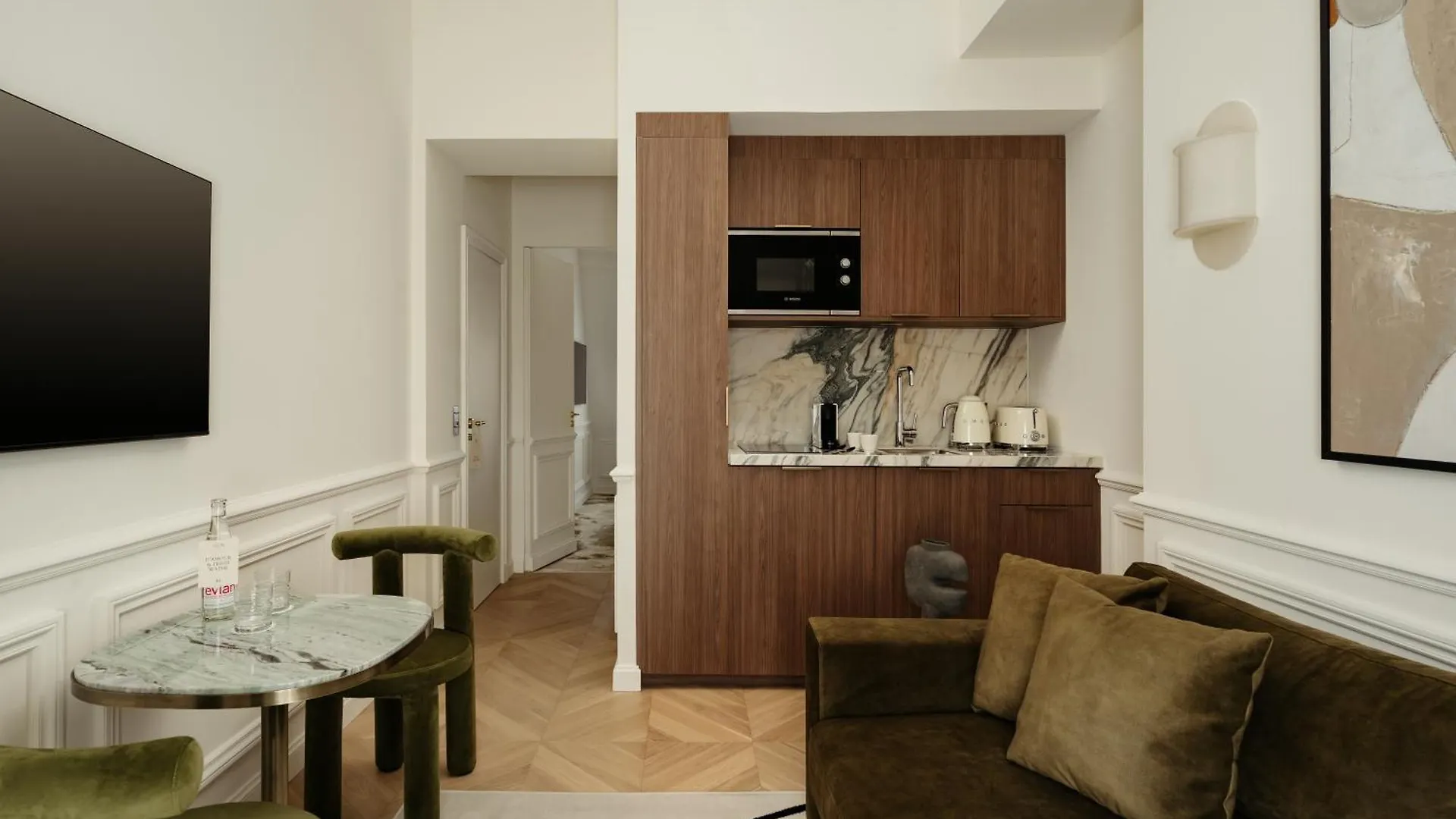 Leon Hotel Paris