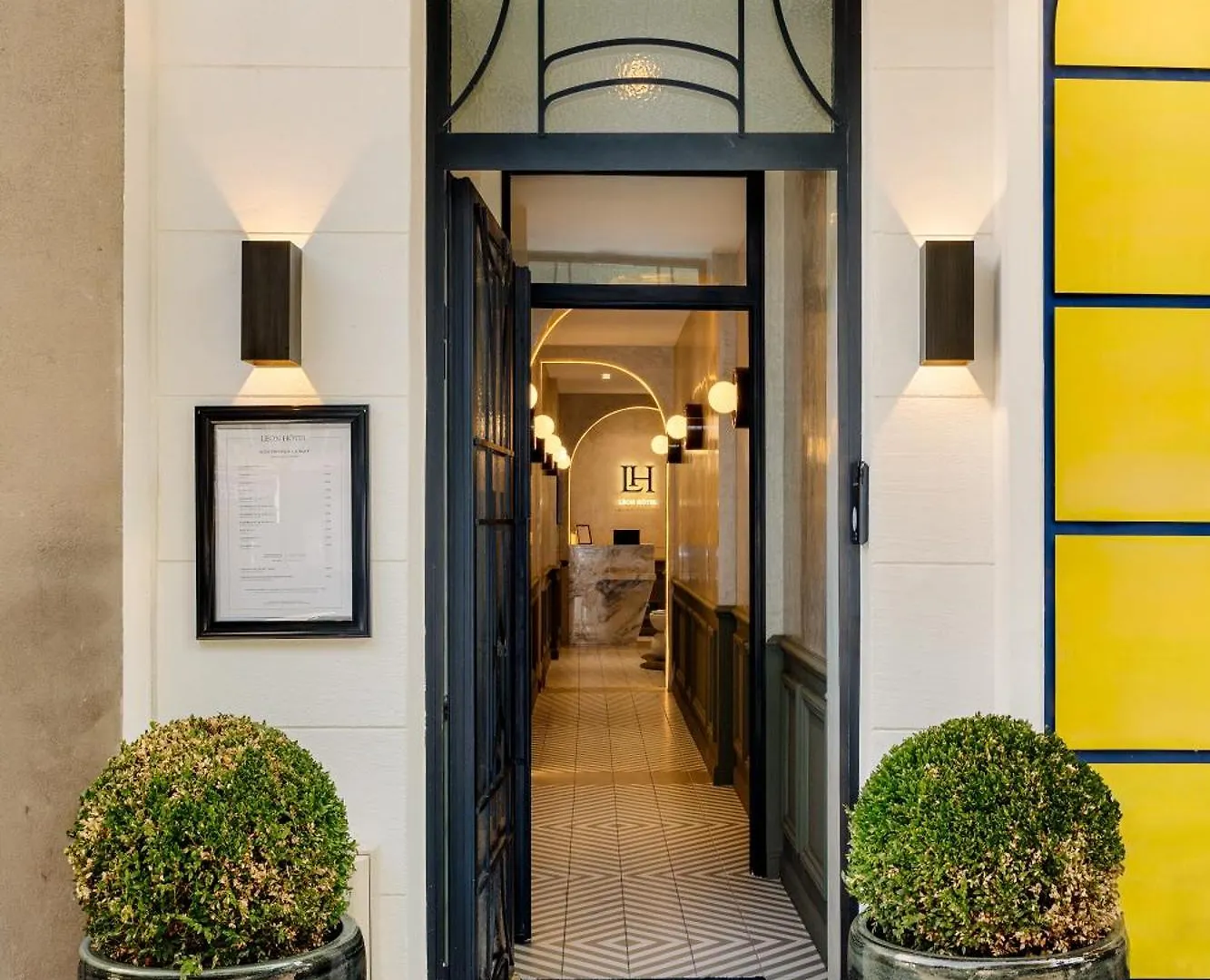 Leon Hotel パリ